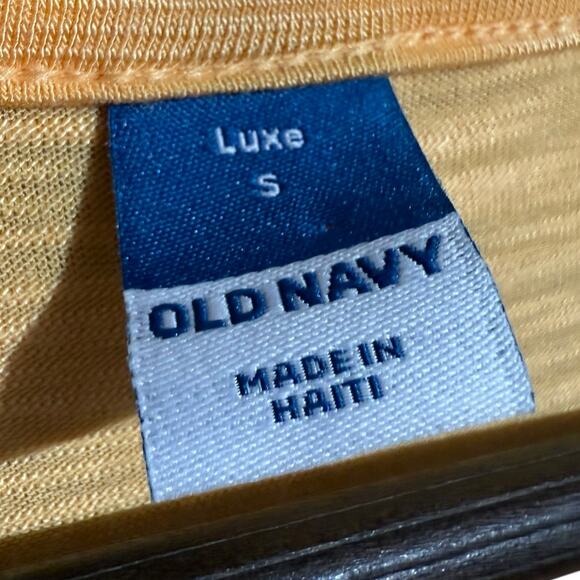 NWT Old Navy Luxe light orange v-neck oversized tee - Small - Picture 3 of 3